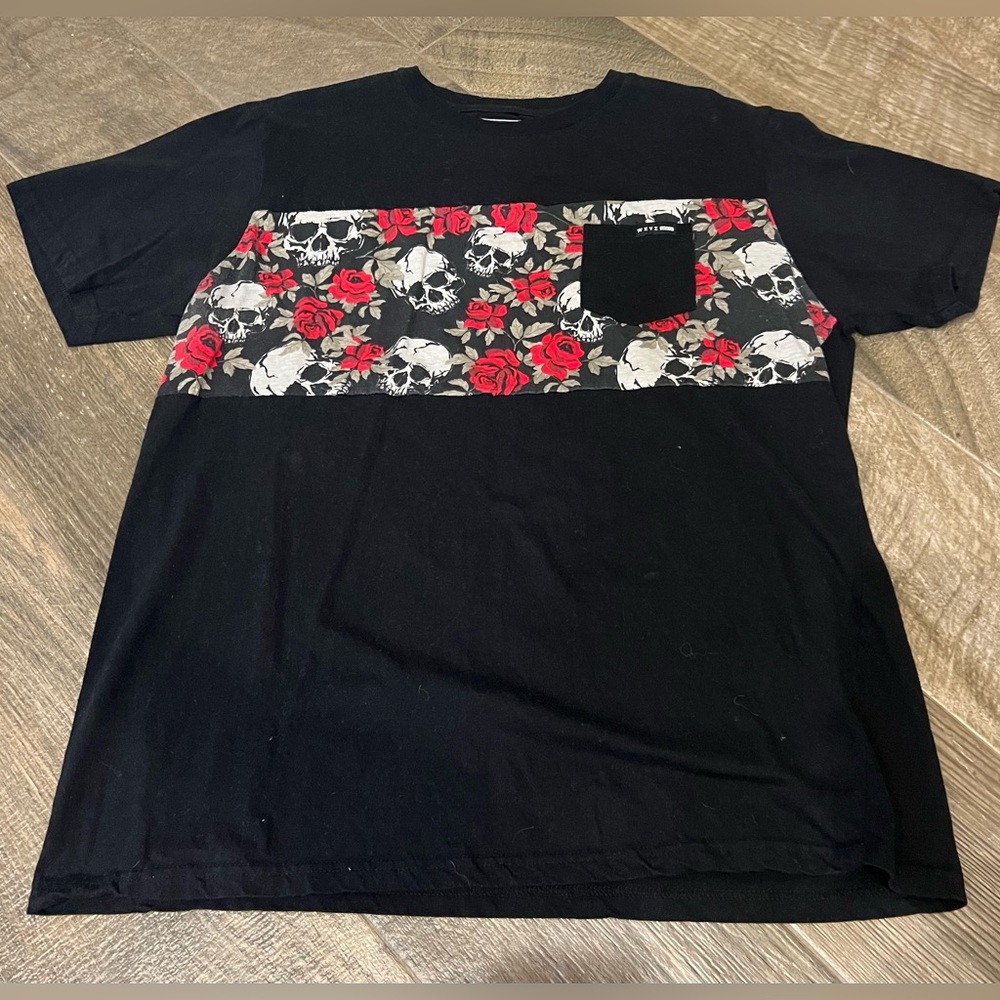 WXYZ T-Shirt Adult XL Black Basic Short Sleeve Pocket Rose & Skull Design Mens